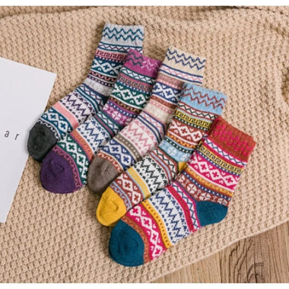 Womens Wool Multicolor Stripes Socks  Warm Winter Cozy Thermal Socks - Picture 2 of 7